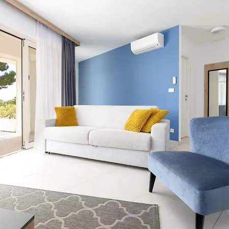 Superior Seaview Apt. With Pool * Umag