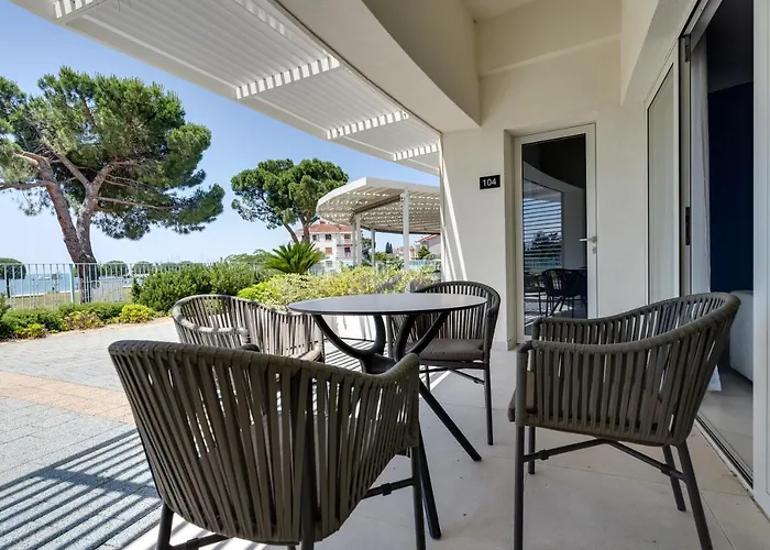 Apartman Superior Seaview Apt. With Pool *