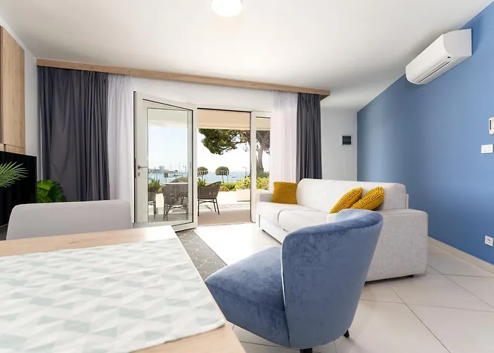 Superior Seaview Apt. With Pool * Umag