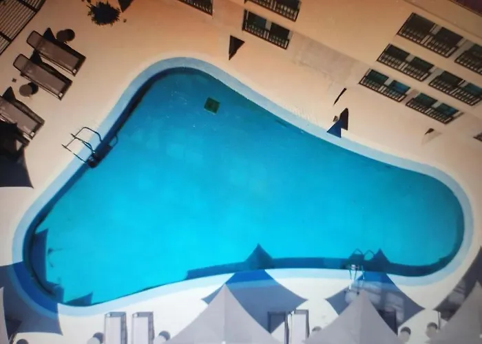 Superior Seaview Apt. With Pool 아파트 *