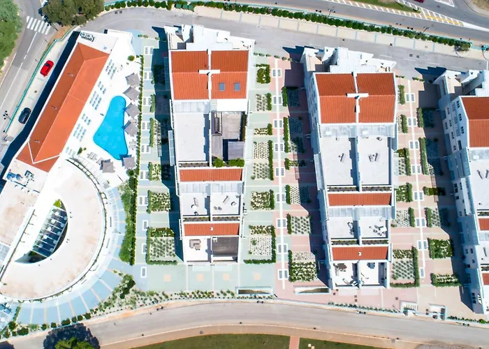 아파트 Superior Seaview Apt. With Pool