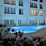 Lägenhet Superior Seaview Apt. With Pool