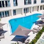 Superior Seaview Apt. With Pool Lägenhet