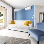 Superior Seaview Apt. With Pool * Umag
