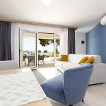 Superior Seaview Apt. With Pool * Umag
