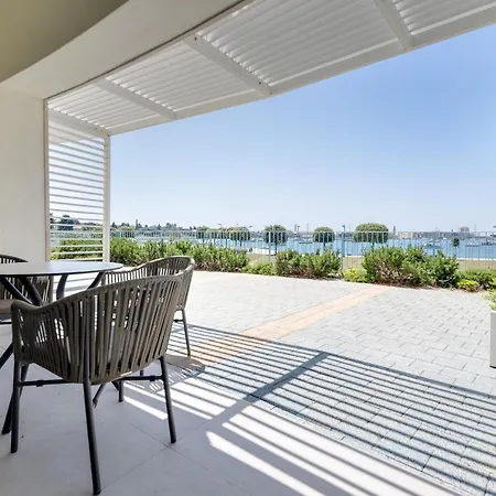 Апартаменты Superior Seaview Apt. With Pool