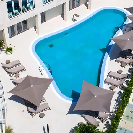 Superior Seaview Apt. With Pool Lägenhet